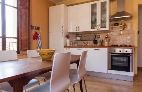 Compignano House | Casa Breccia