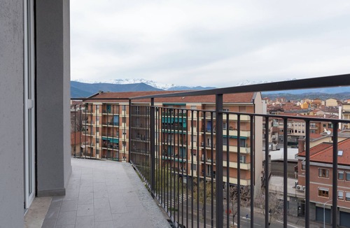 Orbassano Apartment | Casa Chic - cozy apartment in the heart of Orbassano, 10 km from Turin
