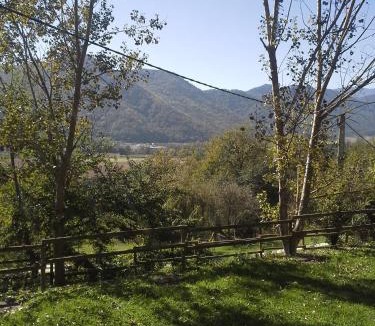 Sant Joan les Fonts Hostel | Casa de colònies La Cadamont