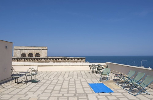 Centro Storico Apartment | Casa dei Pensieri: stunning seaviews, luxurious comforts