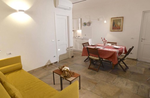 Montaldo Roero Apartment | Casa della Rocche - Rocca Cerlic apartment