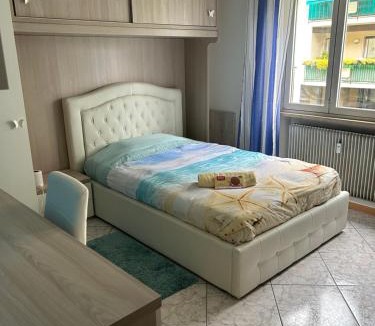 Bolzano House | Casa di Max - private room in apartment with shared bathroom FREE PARKING