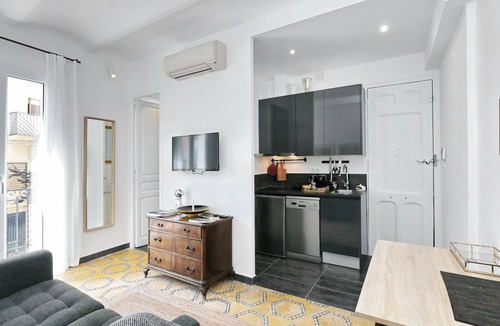 Collblanc y La Torrassa Apartment | Casa Nanit Apt A near Camp Nou