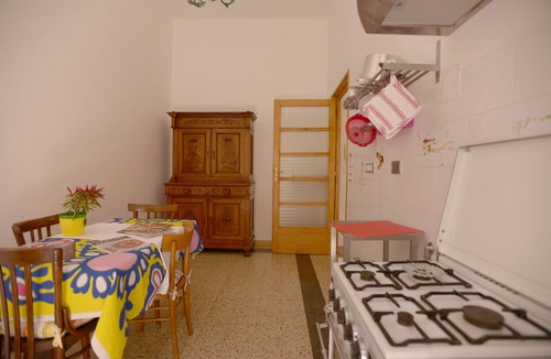Vanchiglia Apartment | Casa Lescano - central and striking apartment in a historic house.
