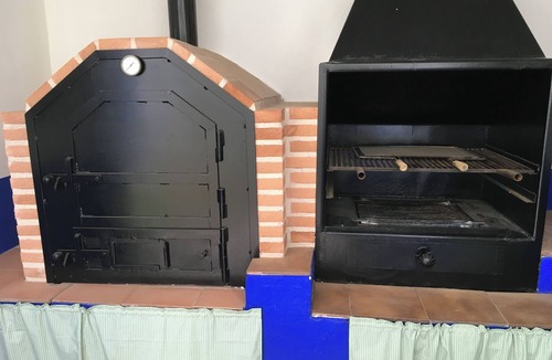 Camunas Villa | Casa Maria. Vivienda de uso Turístico Construida en 1900, en Camuñas