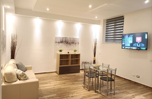 Tuscolano Apartment | Casa Mia Metro A