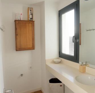 Colomers House | Casa moderna y confortable en el corazón del Empordà