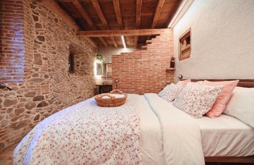 Castillo de Bayuela House | Casa-Museo La Casita de Albino