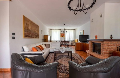 Ferrere House | Casa Nocciola by Interhome