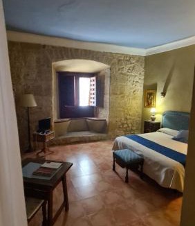 Huete Hotel | Casa Palacio Conde de Garcinarro