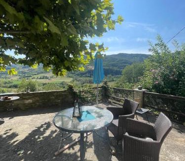 Ponti House | Casa Petra - Casa Tre Stelle - Casa Caneva - Ferien für 6-14 Personen