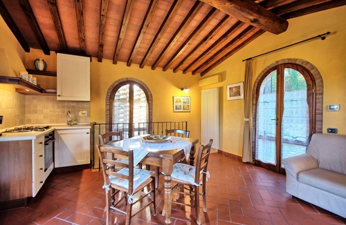 Certaldo Apartment | Casa Rossa 3 - Apartment with swimming pool