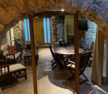Nonaspe House | casa rural cal antoniet del matarraña