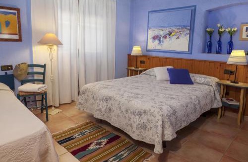 Garriguella House | Casa Rural Can Coll