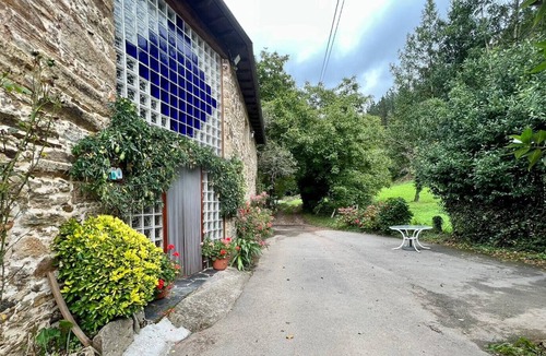 Yerbo Cottage | Casa rural con encanto,Wifi,chimenea en Navelgas