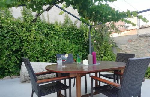 La Gila House | Casa Rural en cañón Río Júcar.LaGila(Alcalá del Júcar)