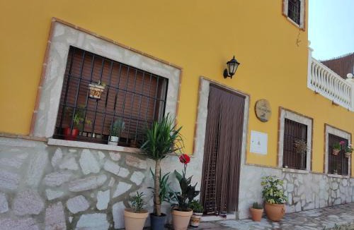 Almogia House | Casa rural Los Alcaidejos con piscina