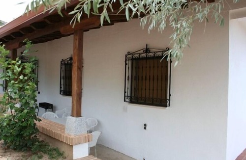 Los Yebenes Cottage | Casa Rural Los Rosales for 8 people