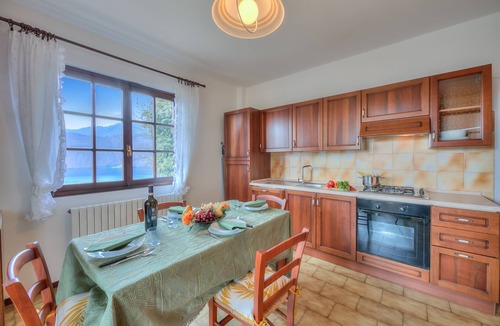 Pettenasco House | Casa Serena park and Lake View, Pettenasco, Italy