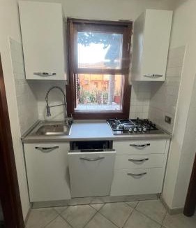 Golfo di Marinella Apartment | CASA SIBILLA bi-locale con terrazza a 60 metri dal mare