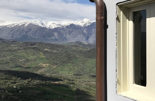 Archi House | Casa Sirolli - vintage house between sea and mountains