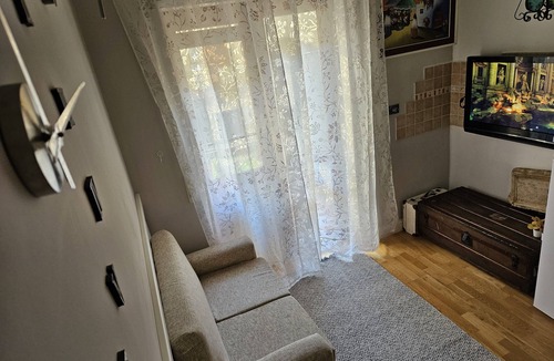 Quartiere XXII Collatino Apartment | Casa Verde Salvia[2 rooms,6PAX][Wi-fi-A/C]5 min Station,Late-check-in breakfast