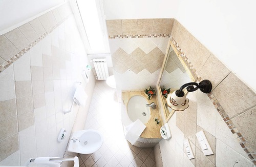 Terracina Hotel | Casa Yvorio