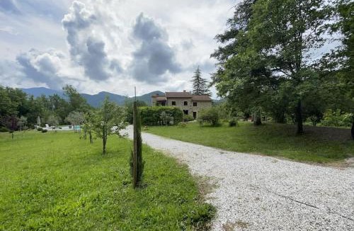 Fosdinovo Villa | Casale del Pozzo-Villa with pool - Fosdinovo in the borgo of Pulica