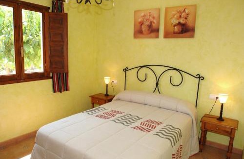 Los Valientes House | Casas Rurales El Viejo Establo