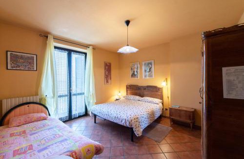 Cellarengo House | Cascina Papa Mora