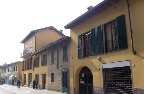 Cernusco sul Naviglio Apartment | CaseOspitali - CASA CARAMELLI Bilocale in corteREGOLE DELLA CASA (see below for