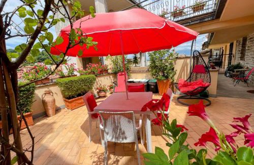 Spoleto Apartment | Central Spoleto apartment with large sunny terrace with views