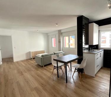 Los Corrales de Buelna Apartment | Centro de Cantabria