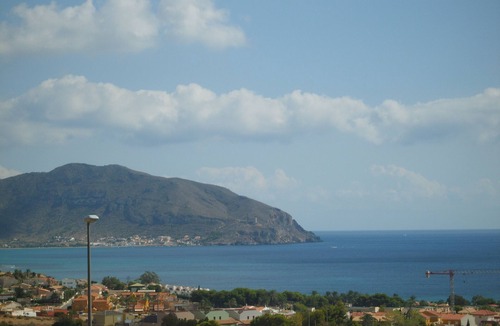 Los Puertos Apartment | CERTIFICATE OF EXCELLENCE Apartment C6 Wi-Fi, Pool, Panoramic Sea Views