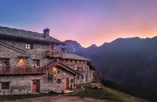 Marmora Ski Chalet | Chalet 'Civico 13' with Mountain View, Shared Garden and Wi-Fi