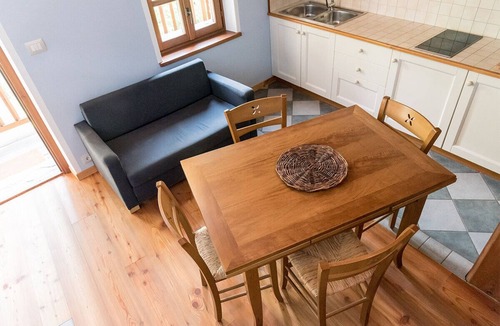 Marmora Ski Chalet | Chalet 'Civico 8' with Mountain View, Shared Garden and Wi-Fi
