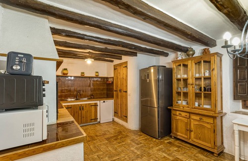 Esponella Ski Chalet | Chalet 'El Revolt De Martís' with Private Pool, Private Terrace and Wi-Fi