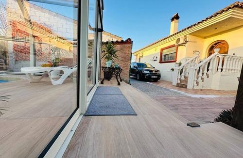 El Palmar Ski Chalet | Chalet en la Huerta a 4 km de Murcia. Spa Caliente y Piscina de Verano