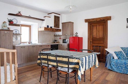 Dronero Ski Chalet | Chalet 'Nidi Di Rondine 1' with Mountain View, Private Terrace and Wi-Fi