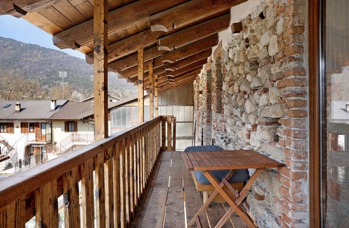 Dronero Ski Chalet | Chalet 'Nidi Di Rondine 2' with Mountain View, Private Terrace and Wi-Fi