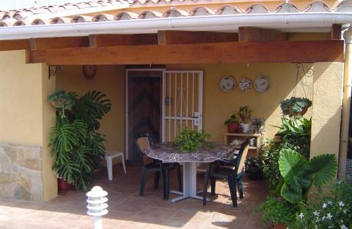 Santa Oliva House | Chalet vacacional con piscina privada y barbacoa