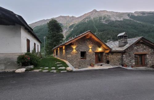 Rhemes-Saint-Georges House | Chambres d'Hotes Rue Saint Bernard