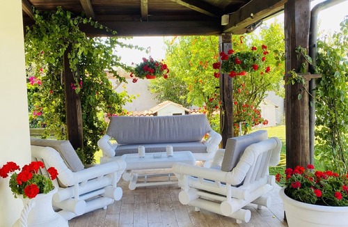 Formello Villa | Chanel Garden Relaxation Home