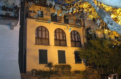 Stresa Apartment | Characteristic house of the Isola Pescatori by the lake