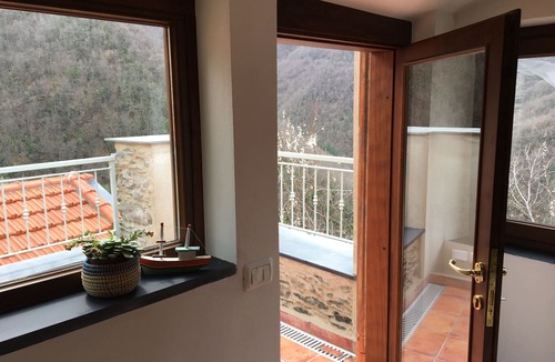 Ubaghetta Costa House | Charm, amazing view, comfortfor holidays and also smart working for long stays