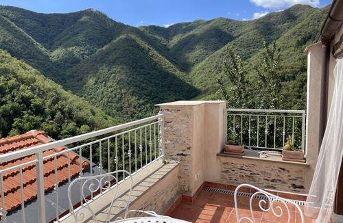 Ubaghetta Costa House | Charm, amazing view, comfortfor holidays and also smart working for long stays