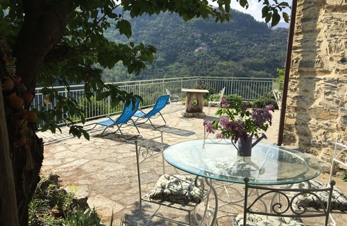 Ubaghetta Costa House | Charm, amazing view, comfortfor holidays and also smart working for long stays