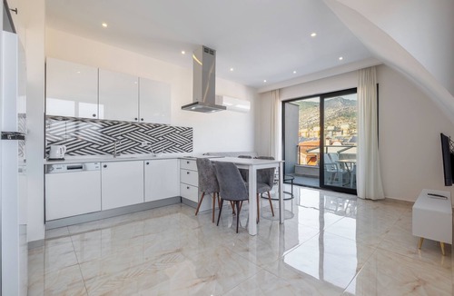 Alanya Apartment | Charming 2-bedroom apartment with WiFi, AC in soothing Antalya