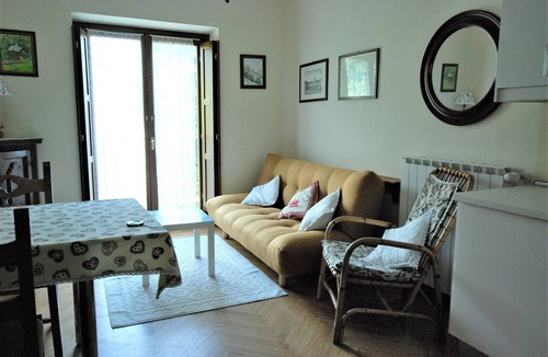 Santa Maria Maggiore Apartment | Charming apartment in a stately villa a stone's throw from the center