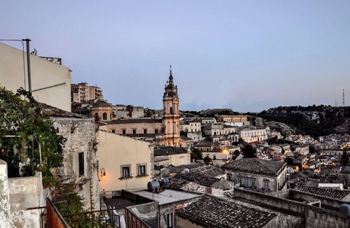 Modica House | Charming artist's hideaway with stunning view over Modica